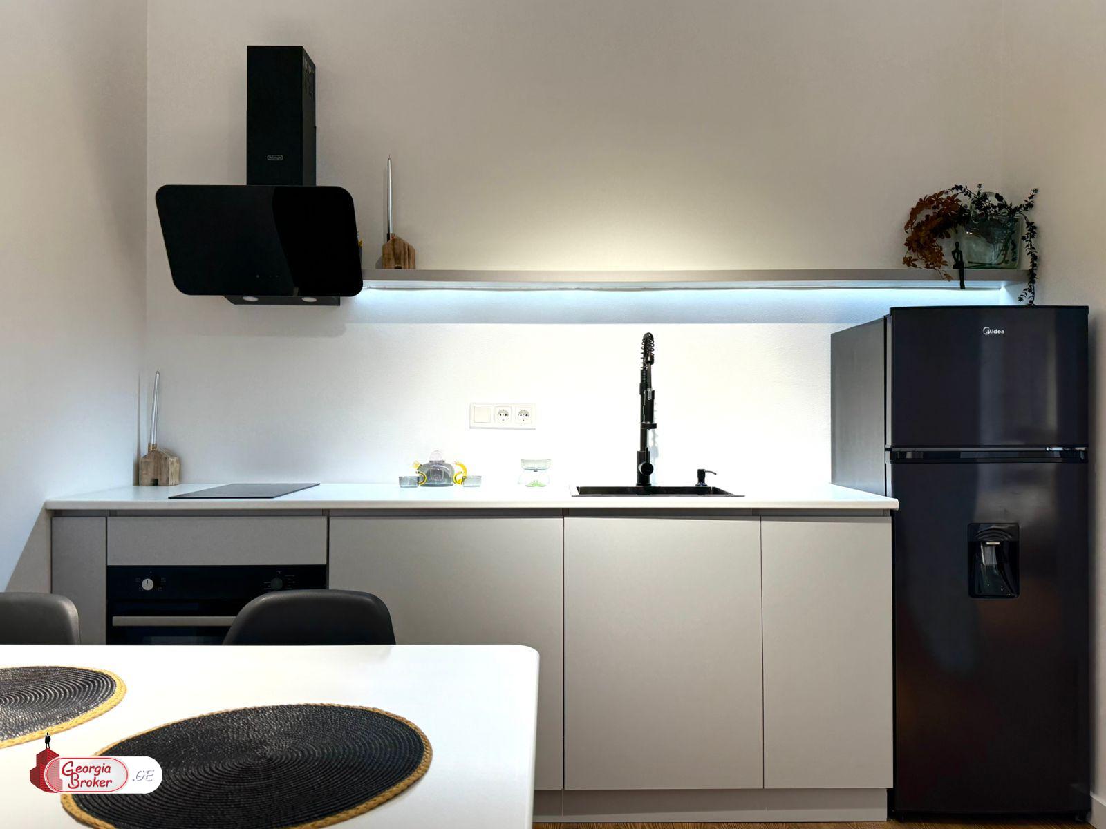 nearly repaired 2-room apartment for sale